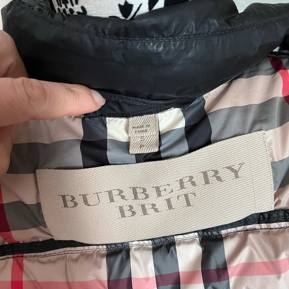 Burberry Black Puffer Vest - Picture 9 of 12